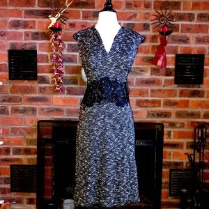 LACE-ACCENT SHEATH DRESS IN BLACK/WHITE